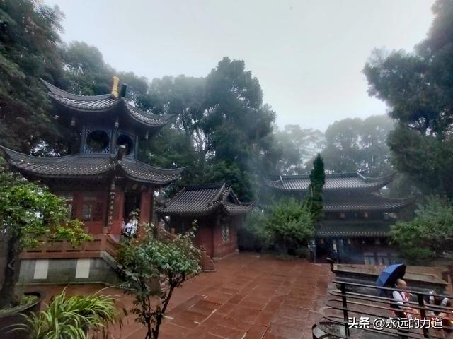 峨眉山万年寺， 白水秋风 圣寿万年