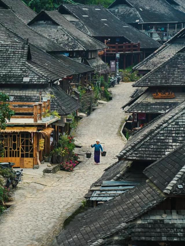 云南被严重低估的避暑地,均温20℃,比贵阳凉快,去了就不想回来