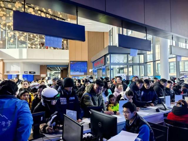 吉林“雪假”文旅消费强势爆发 冰雪热潮席卷全国