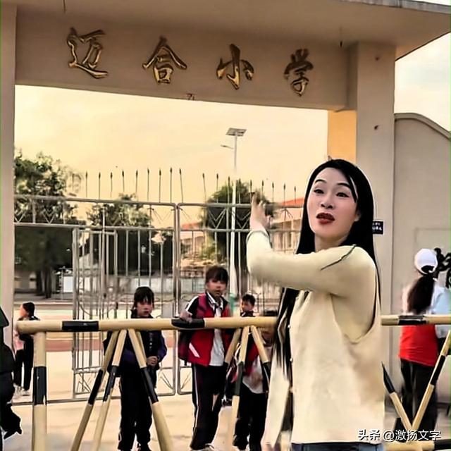 全红婵家新房旁的美女邻居，建房时有影响的那棵大树就是美女家的