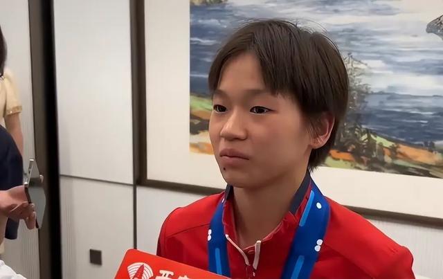 远离“造神”陷阱，经济学家发文抨击，揭开全红婵令人担忧的现状