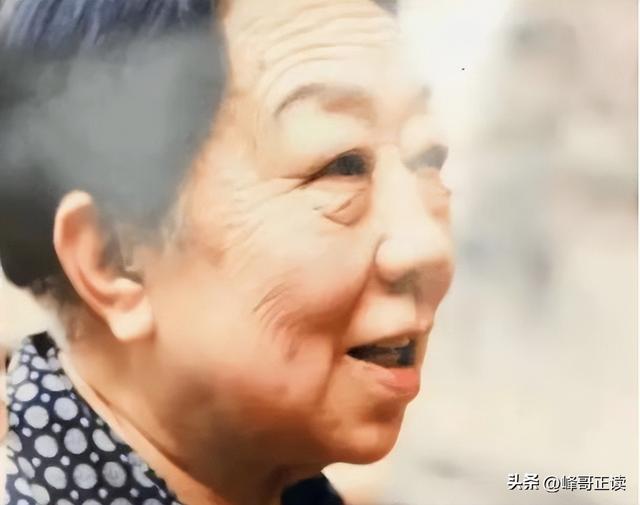 冯巩：与姐姐在大哥家过中秋节，父母不在了，兄弟姐妹感情依旧