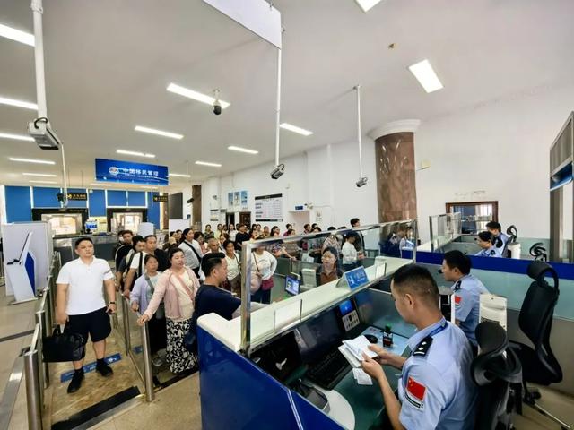 出入境人次超300万的瑞丽口岸，一定要去看看！