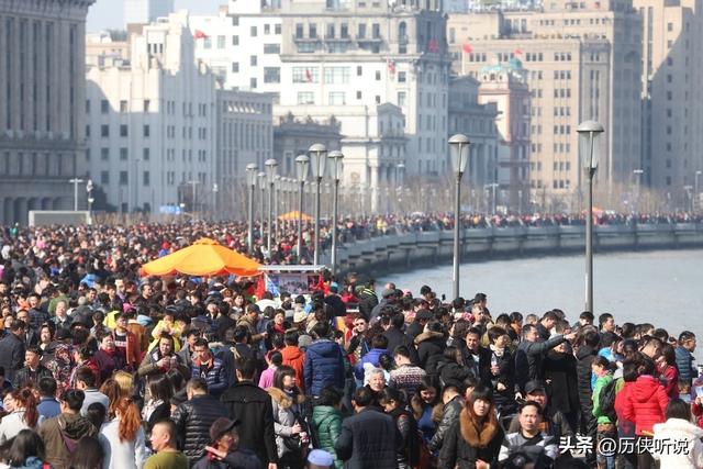 年轻人正在逃离上海！真相很扎心，577万的老人，谁来也遭不住！