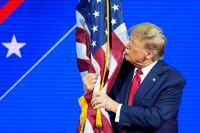 特朗普刚抵达达沃斯，50架大运升空，美军将在中国春节前开打？