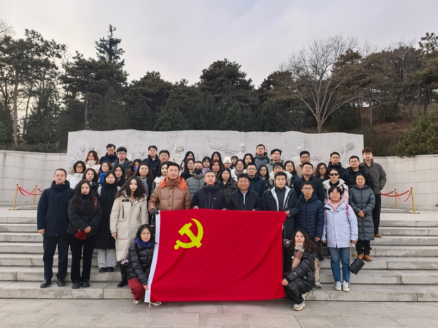 “凝心聚力，共谋新篇”2025年度年会暨西山徒步纪念活动成功举办