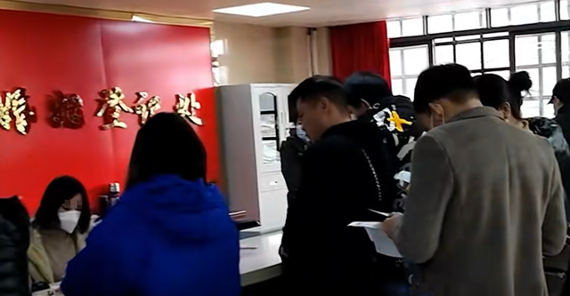 离婚后，不管房产证上有没有名字，房子都这样处理，闹也没用！