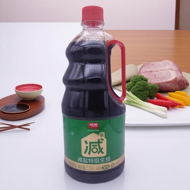 代工厂关停，亏60亿，老板一家三口成老赖，“酱油大王”彻底凉凉