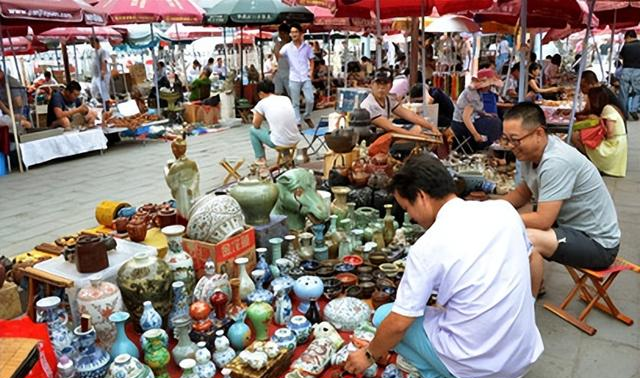 大量日本游客涌入北京	，打着旅游幌子不去旅游不吃美食，为啥来？