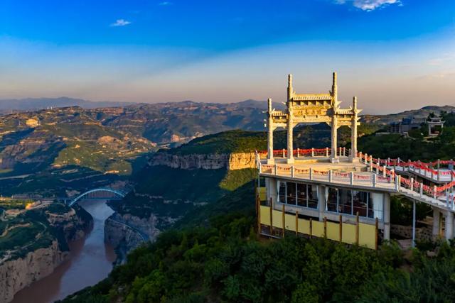 秋天来山西，最美的景色看哪里？快沿着黄河1号旅游公路出发吧