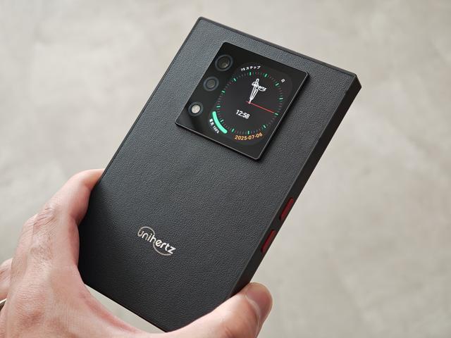 4.5 英寸 2K LCD 小屏，这 2899 新机我真心动了