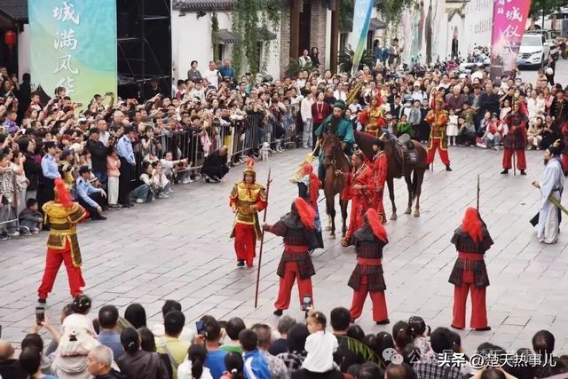 荆州市演艺公司成立，招人又招标抢C位！荆州文旅要搞大事了