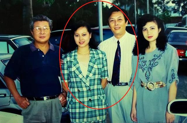 善恶终有报！73岁唐国强疯狂捞金有目的，两个残疾儿子遭“反噬”