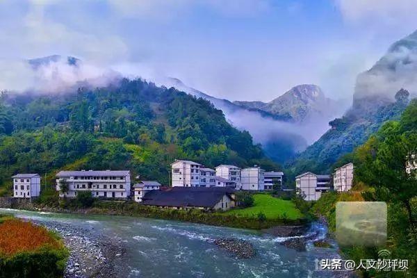 这5个宝藏避暑地，白天耍水、晚上盖被子，本地人都私藏！