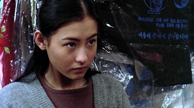 谢霆锋前妻张柏芝：三度出庭直面千万官司，单身带仨娃还想继续生