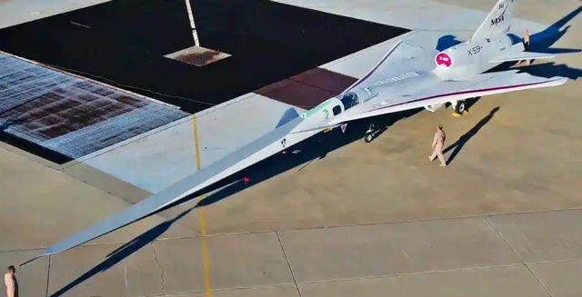 迟了5年！美国X-59超音速飞机首飞：1.4倍音速，音爆声响大幅减弱