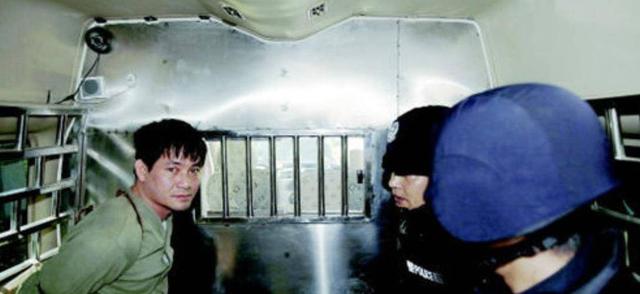 湄公河案主犯糯康：被抓后以为中国不敢动他，被判死刑时却求饶