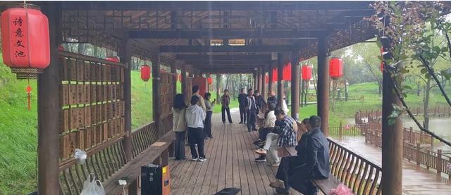 双节“出圈”！大河店镇：美景与服务齐获游客点赞