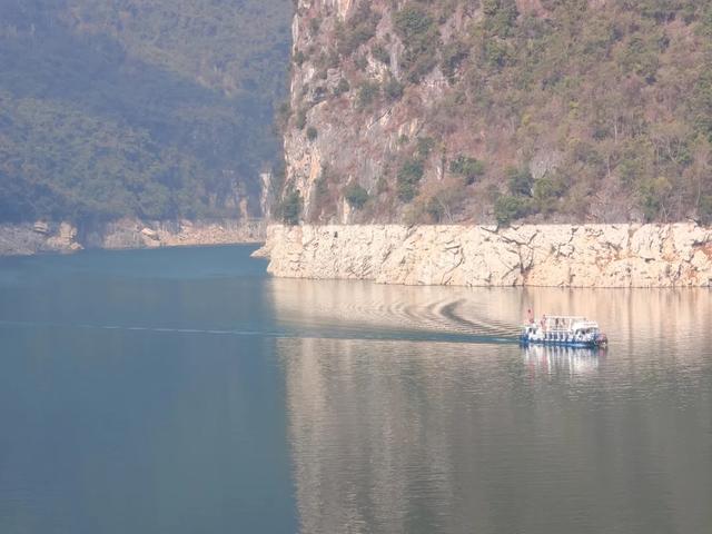 【网络中国节·春节】好山好水年味浓！兴义万峰湖成为游客向往的“诗和远方”