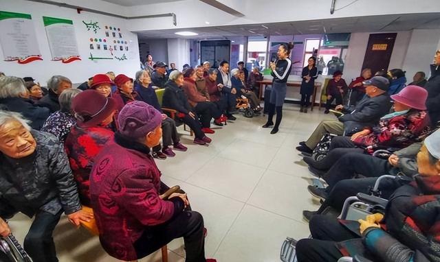 中国将迎来前所未有的死亡高峰，专家得出答案，主要3个因素导致