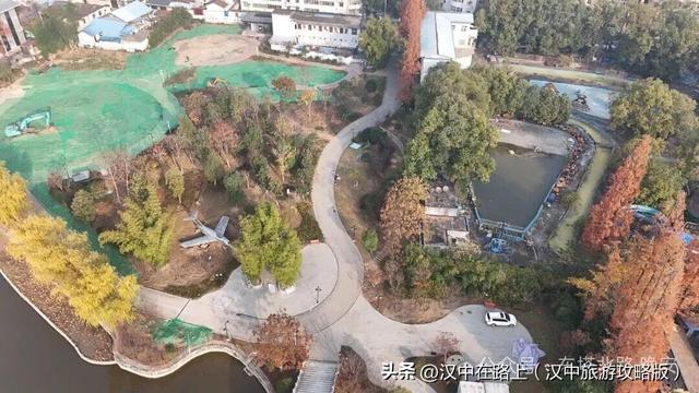 二〇二五年十二月七日，再去看看莲花池公园