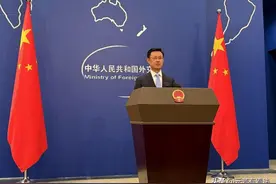 第35任新闻发言人郭嘉昆亮相，他身上有两大特点图片