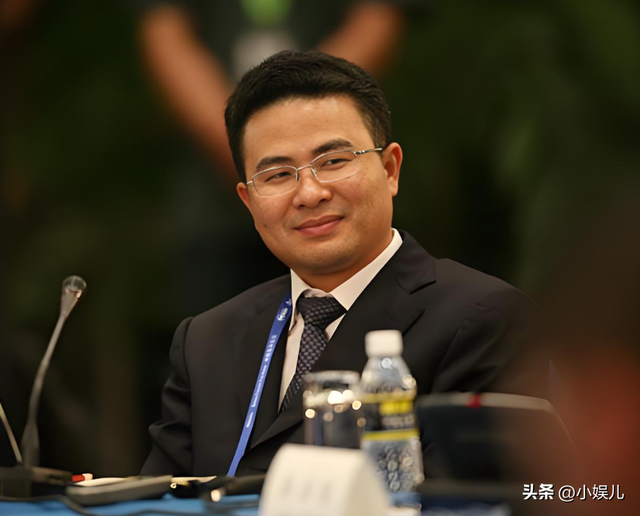 一夜输掉7亿美元，欠下200多亿跑路，“手机教父”因赌博沦为老赖