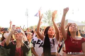 万名乐迷共狂欢 瓜洲音乐节燃情开唱图片
