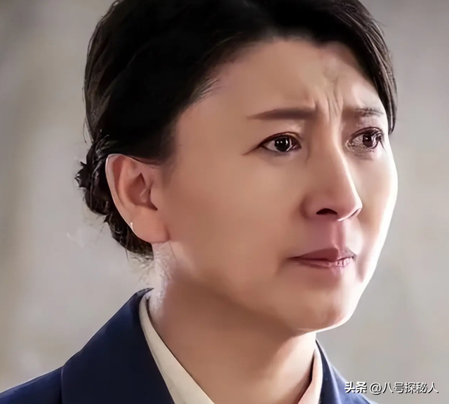 闫学晶丑闻再曝！一人已被拘留，婚变内幕被扒	，亲手拔父亲氧气管