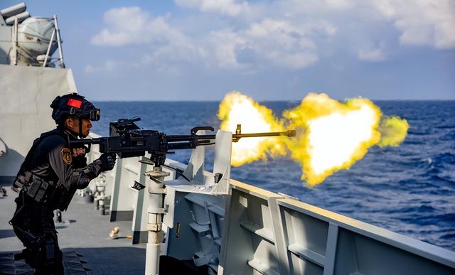 为了给日本撑腰，菲律宾的飞机闯入我国领空，不料掉入了天罗地网