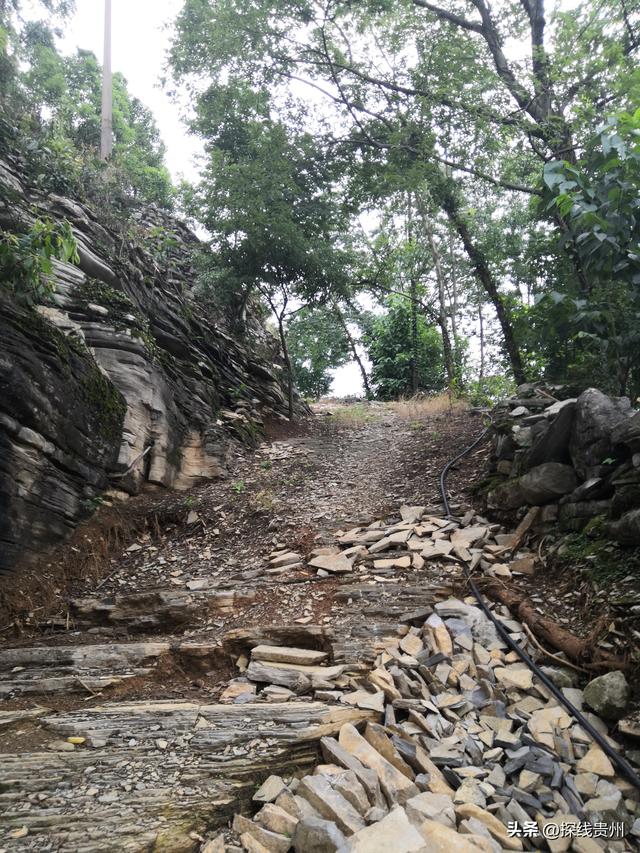 环城贵阳花溪苗王坡越野大环线之青岩段达夯翁拢“冈仁波齐”风景