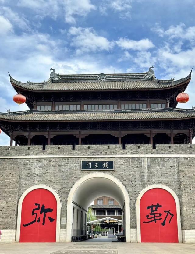 成都出发，8月最值得去的6座避暑小城，盲选都好玩！