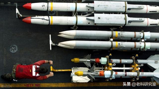 美日军售再升级！1亿美元订单背后，暴露美军深层战略焦虑。