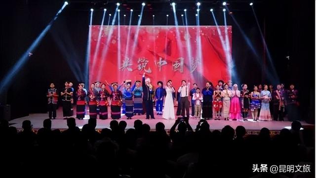 明星集结！音浪强劲！狂欢来袭！在昆明，去哪跨年？去哪嗨皮？请看指路牌→