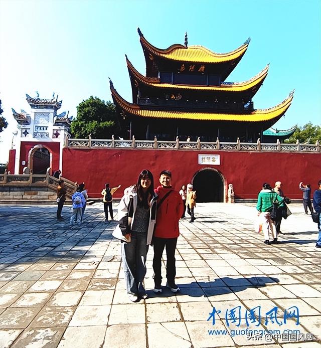 洞庭潮起岳阳楼（文 牛家强)