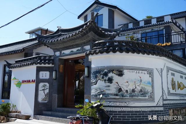 昆明十七公里外,藏着一个可以看“海”的白族村