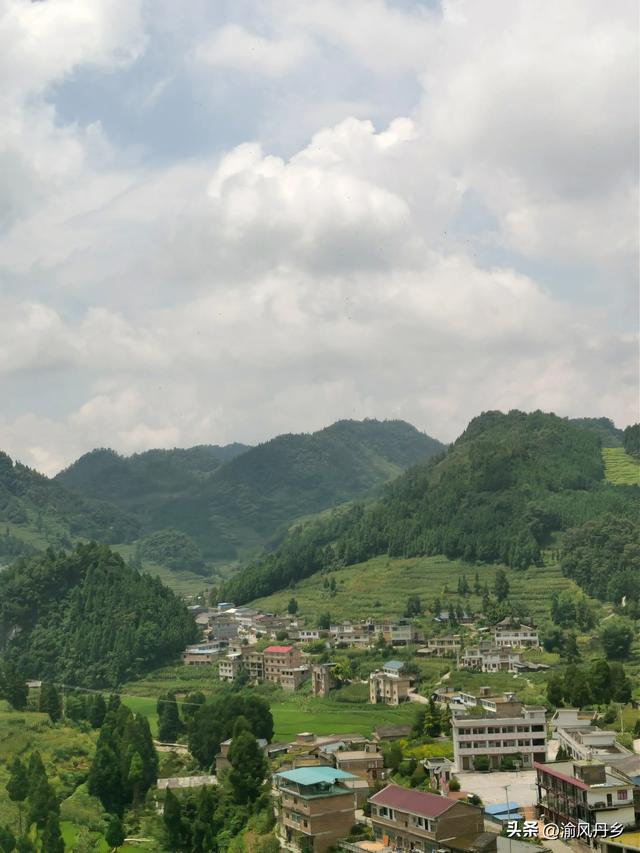 重庆奔赴抚仙湖沿途风景