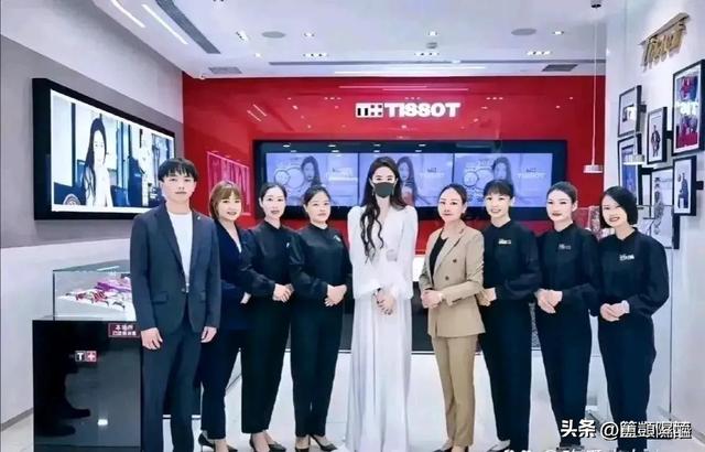 不合影不知道，一合影吓一跳！以为他们是小土豆，没想到是大高个