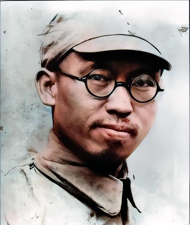 刘少奇从山东回来，对毛主席说：罗荣桓的资历在分局仅排倒数第二