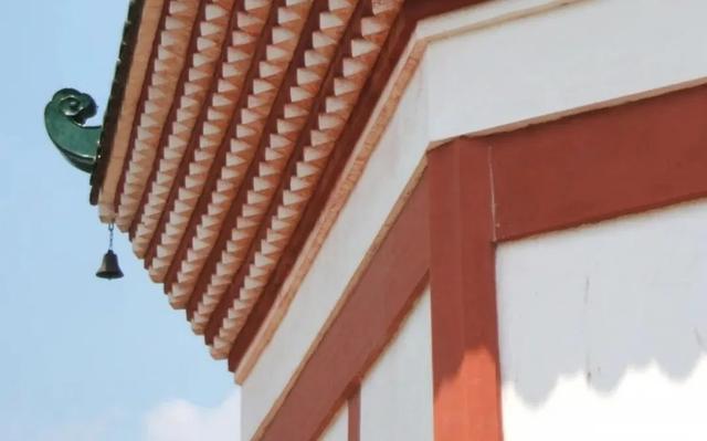 半江碧波，一城风华。这里是龙母故乡、崇德之城——德庆！