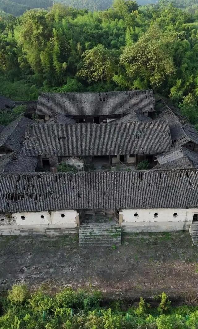 重庆合川有座200年历史的将军府，主人为清朝一品官员