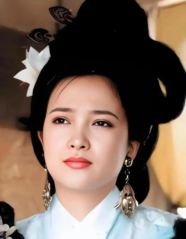 12月13日,著名演员何晴在北京逝世,享年61岁。