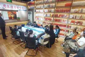 一生坎坷，一直乐观，为什么他被称为“诗豪”？这场活动带你感受图片