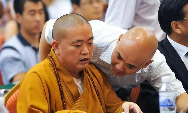 被抓不到2个月，释永信祸水再起，倒霉的几个女人只是冰山一角