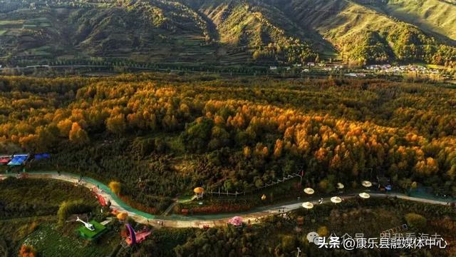 秋染康乐：藏在山水间的诗与远方