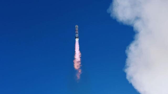 突发特讯！朱雀三号火箭回收失败 , 外媒嘲讽中美差距 , 网友不骂反赞