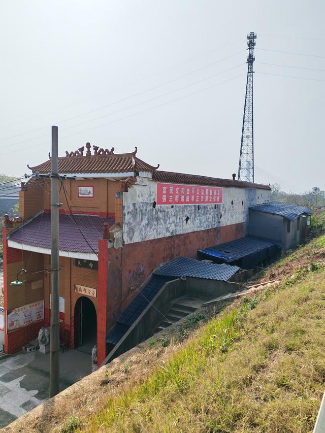 朝南观音寺—东坪街道湘江大堤旁，好有来头