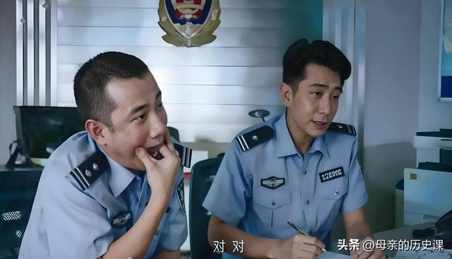 【震惊！用AI合成照片竟引发全国骚动，警方也被骗！】