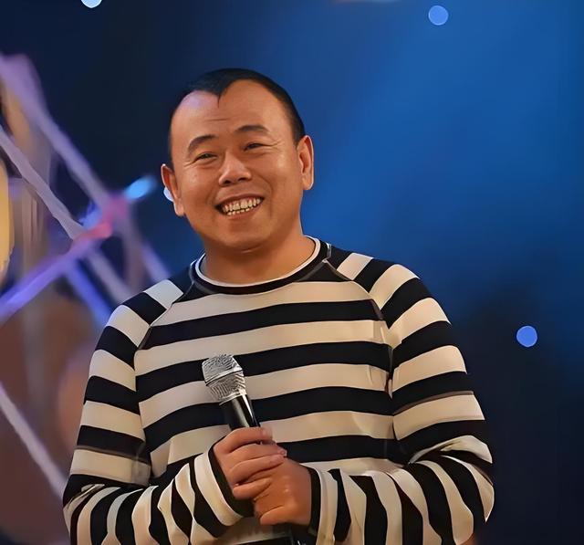 4个老婆，全家移民，享受正师级待遇，潘长江身上哪个标签是真的