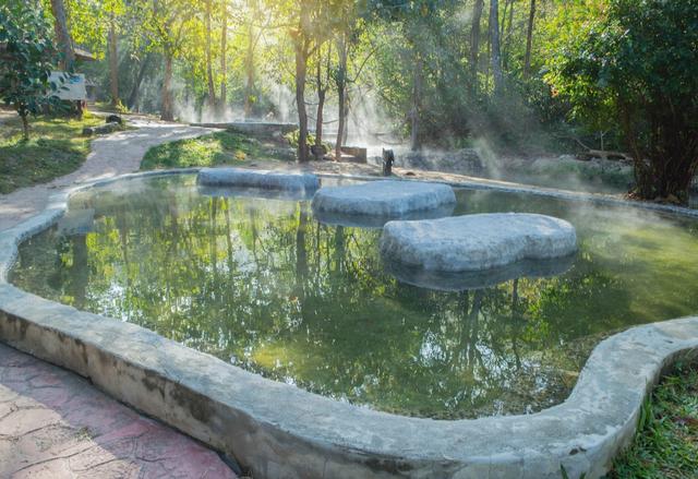 江苏有个不起眼的小县城，被誉为“世界水晶之都”，未来潜力巨大